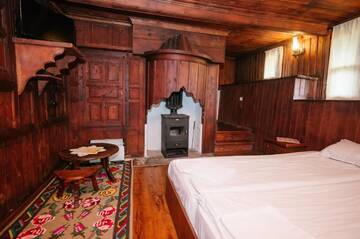 Фото номера Бюджетный двухместный номер с 1 кроватью Гостевой дом Kodjamanova House г. Жеравна 13