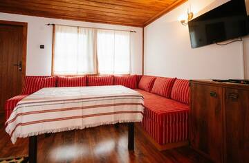 Фото номера Номер-студио с видом на сад Гостевой дом Kodjamanova House г. Жеравна 7