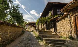 Фото Гостевой дом Kodjamanova House г. Жеравна